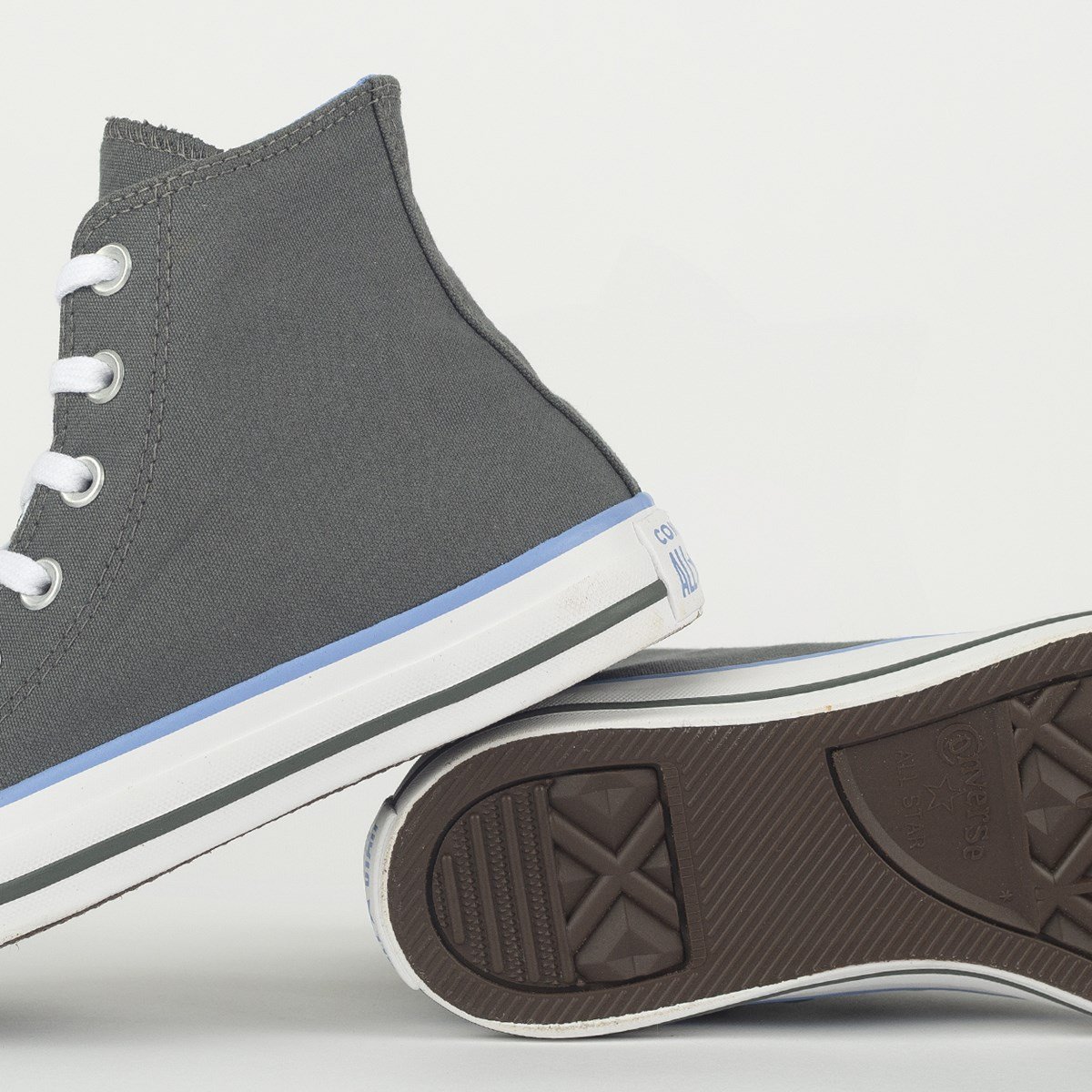 Tênis All Star Converse Plataforma Couro Branco / Preto - Feirão