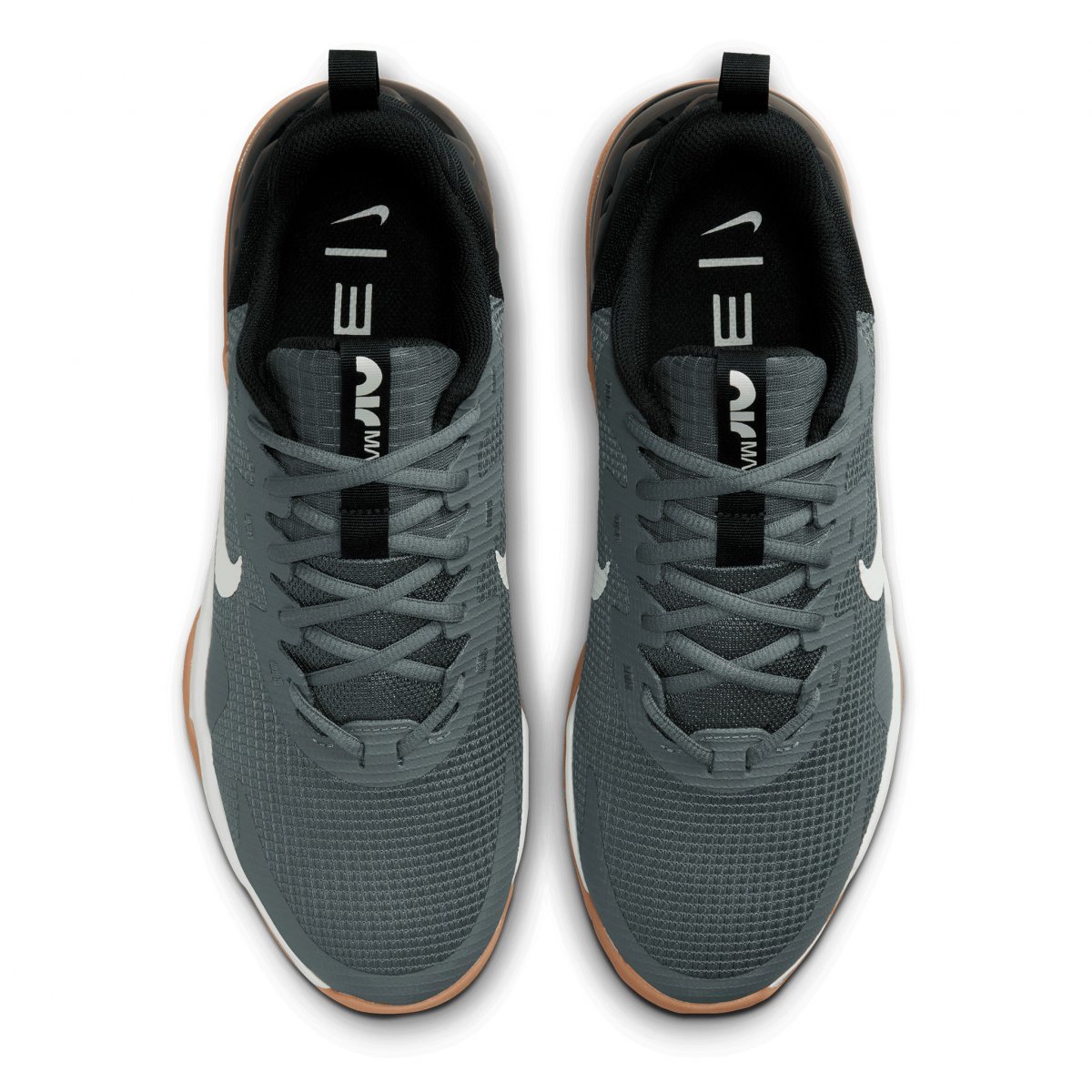 Tenis nike training sales cinza