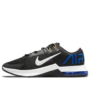 Nike trainers hot sale 4